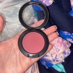 Mac stubborn blush